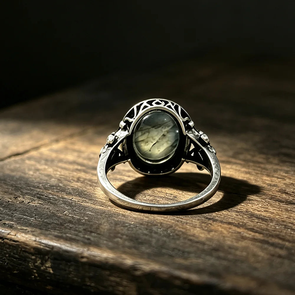 Anillo de estilo antiguo de labradorita