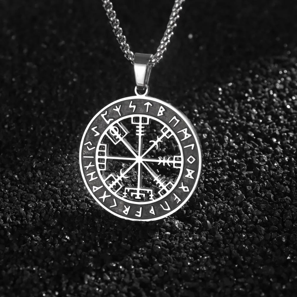 Collar Brújula Vegvisir Colgante Vikingo negro
