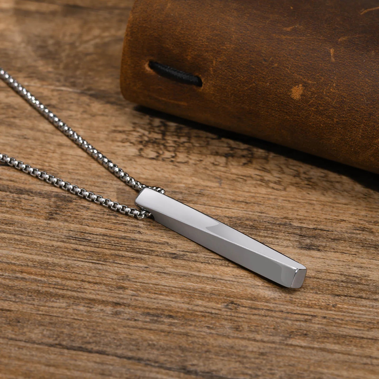 Collar Rúnico Colgante Vikingo Medallón 2