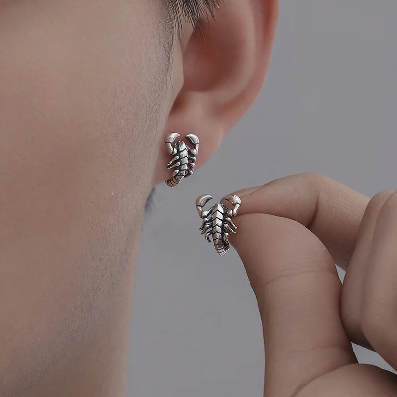 Pendientes de aro esqueleto de escorpión y calavera