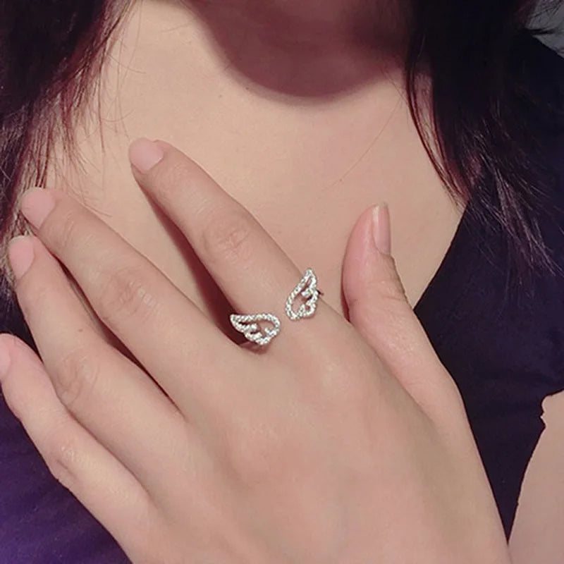 Anillo alas de ángel con strass
