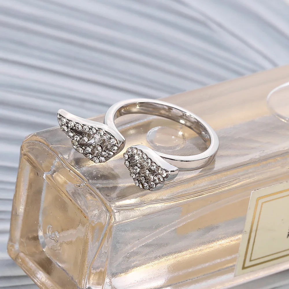 Anillo alas de ángel con strass