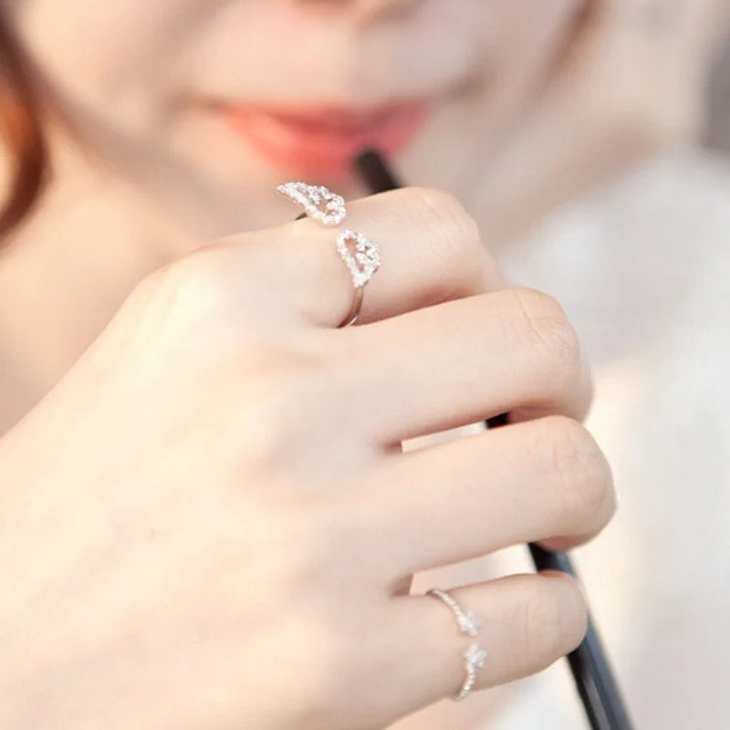 Anillo alas de ángel con strass