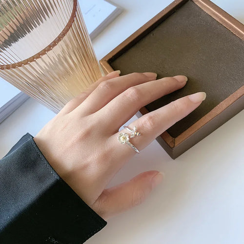 Anillo ajustable abeja y flor