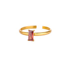 Anillo ajustable con piedra de nacimiento rectangular julio
