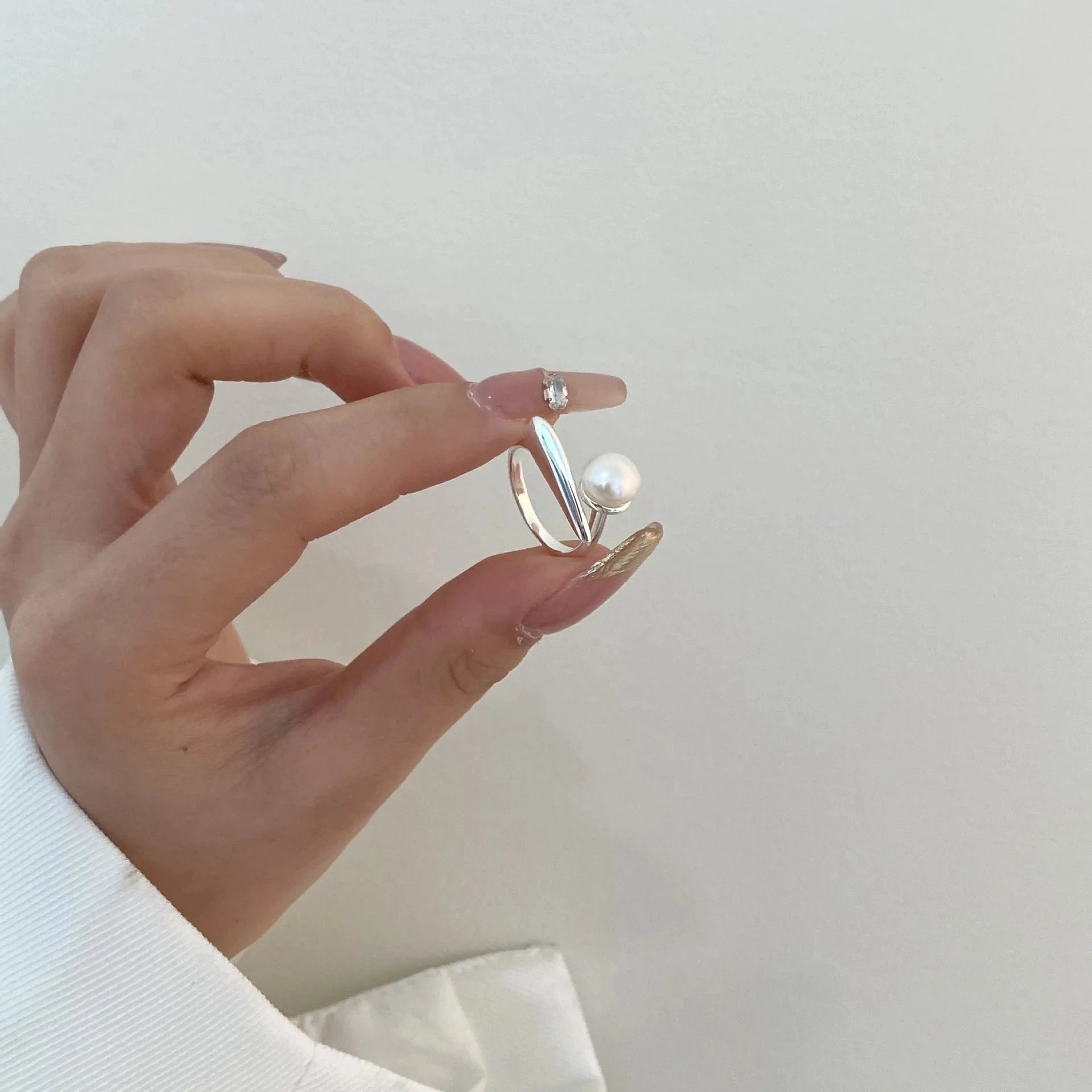 Encantador Anillo con Perla para Mujer