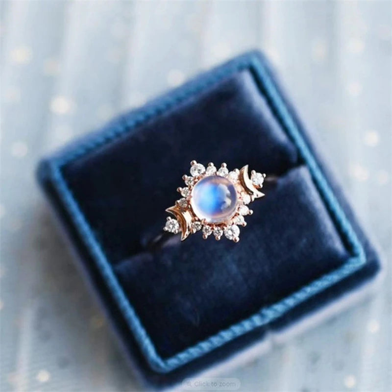 Anillo con piedra de luna y strass