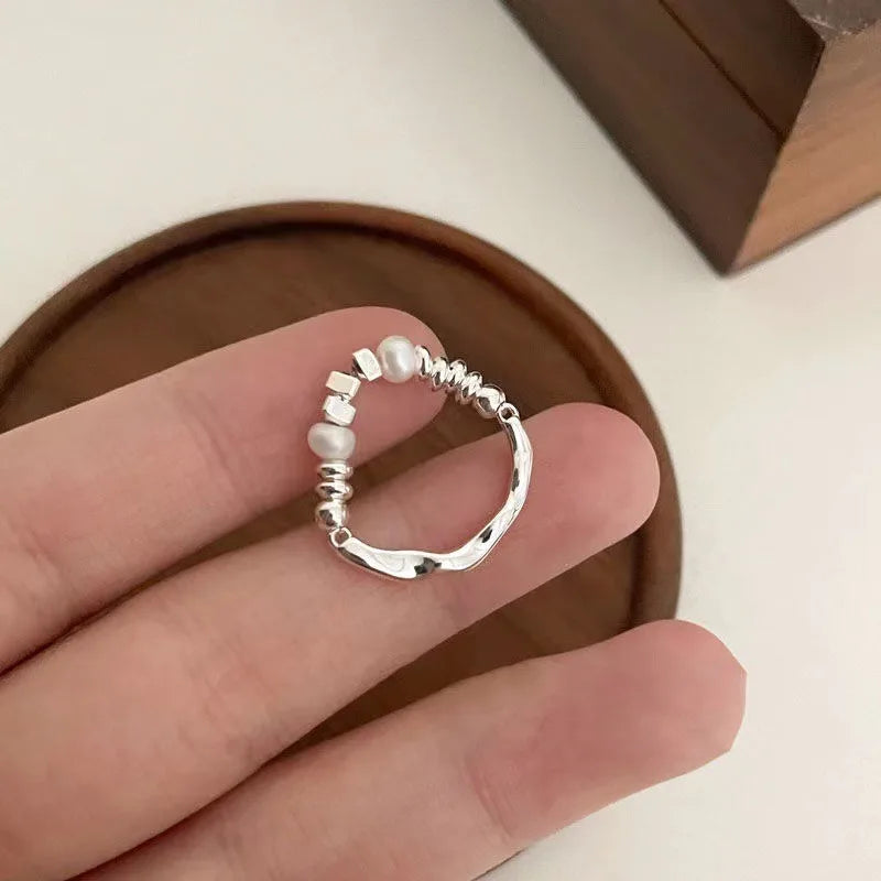 Elegante Anillo de Perlas
