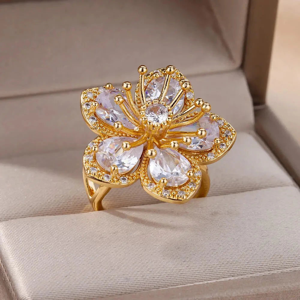 Anillo Flor de 5 Pétalos en Circonio blanco
