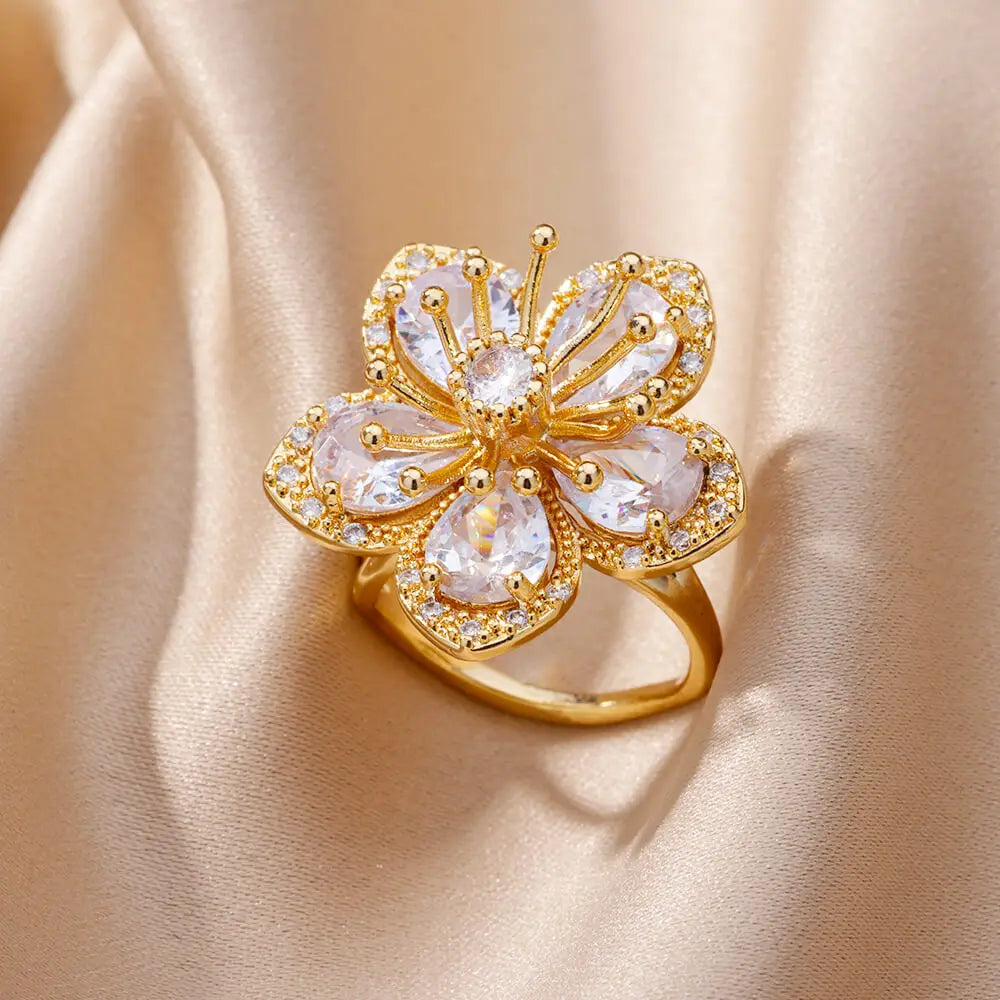 Anillo Flor de 5 Pétalos en Circonio blanco