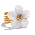 Anillo de Flor Blanca
