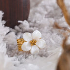 Anillo de Flor Blanca