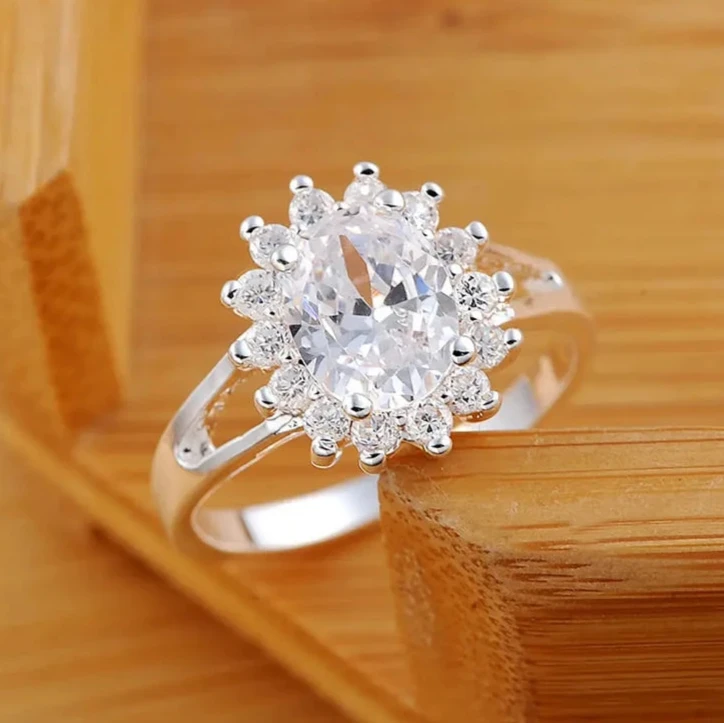 Anillo de flor de cristal
