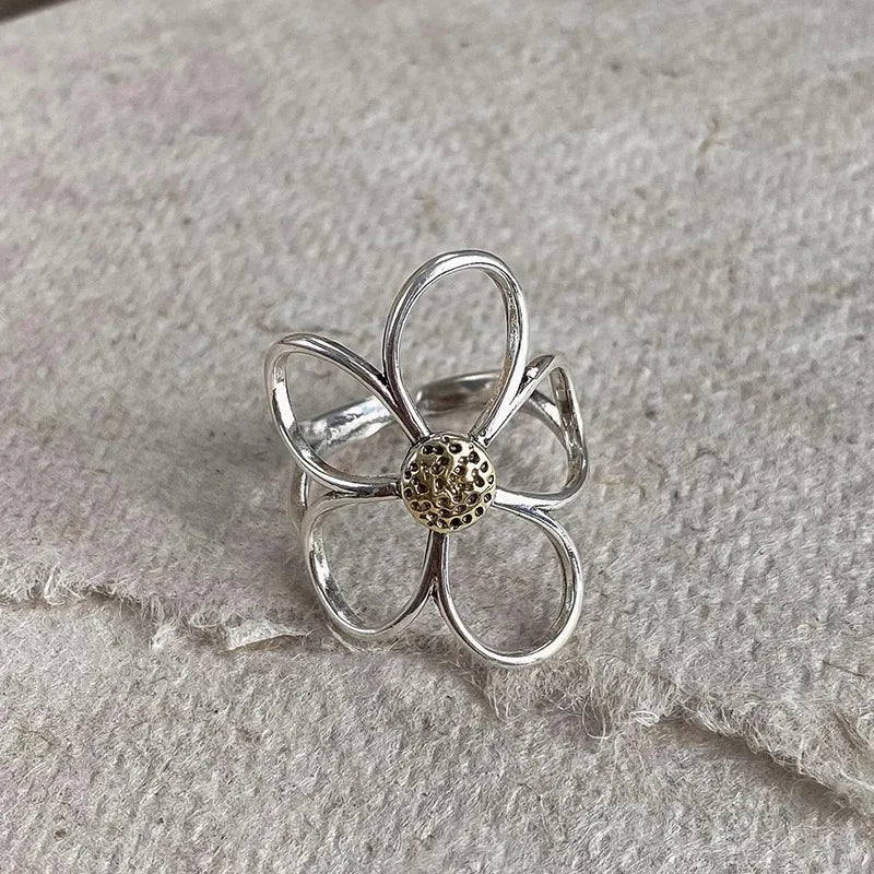 Anillo de Flor Grande Elegante