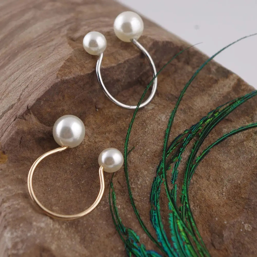 Anillo Estilo Retro con Perlas Blancas plata