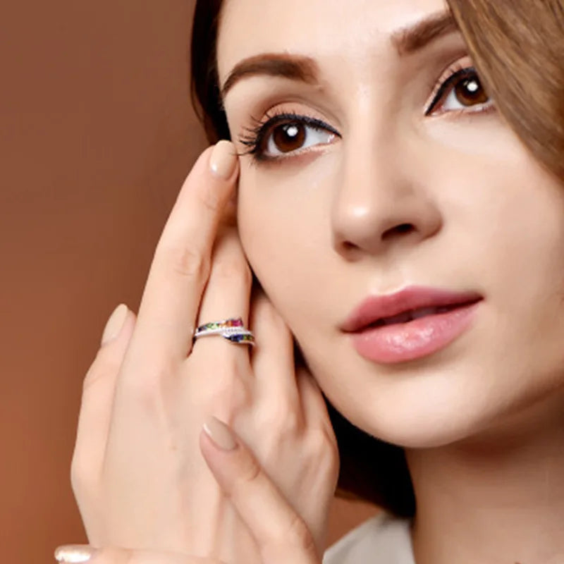 Anillo arcoíris y strass