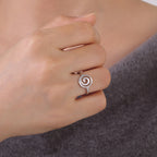 Anillo de diseño en espiral para mujer de plata redondo