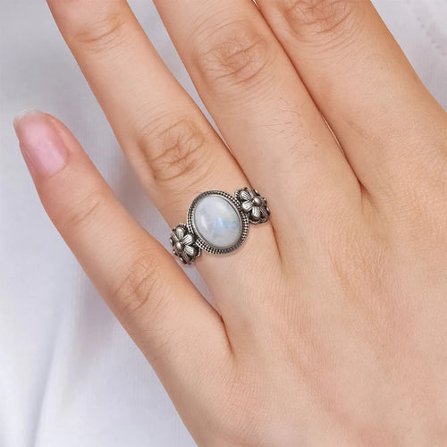 Anillo con Anillo Floral Piedra de Luna