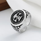 Anillo con Anillo Cabeza de Muerte Gótica