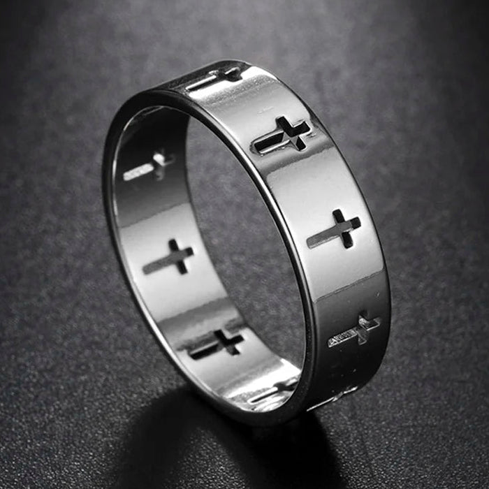 Anillo con cruz calada de plata