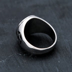 Anillo con estrellas de David grabadas, símbolo judío