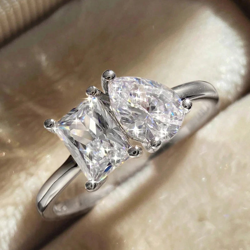 Anillo con gota de agua en circonio plata