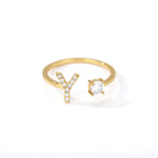 Anillo personalizado con inicial y