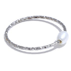 Anillo con perla de agua dulce plata