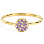 Anillo con pequeñas piedras de nacimiento redondas para mujer junio