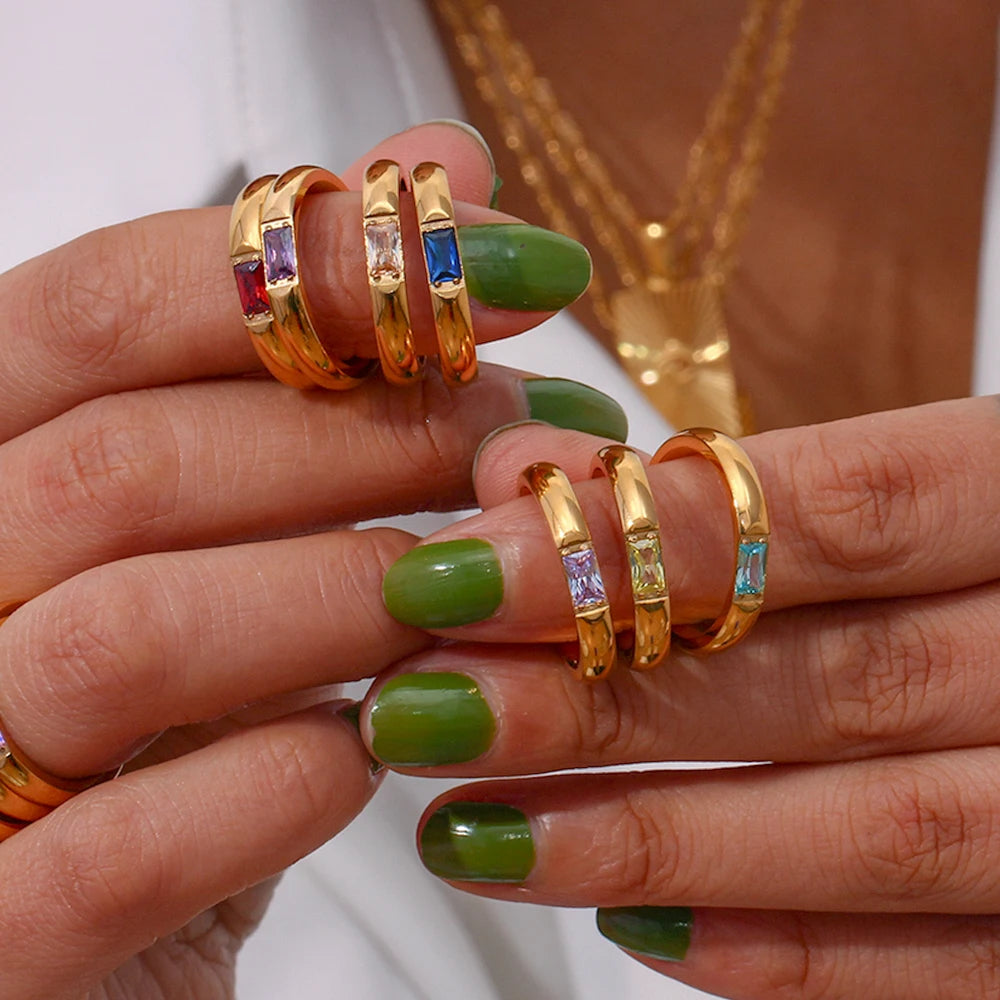 Anillo con piedra de nacimiento engastada para mujer