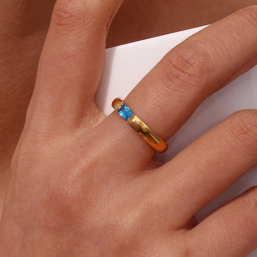 Anillo con piedra de nacimiento engastada para mujer diciembre