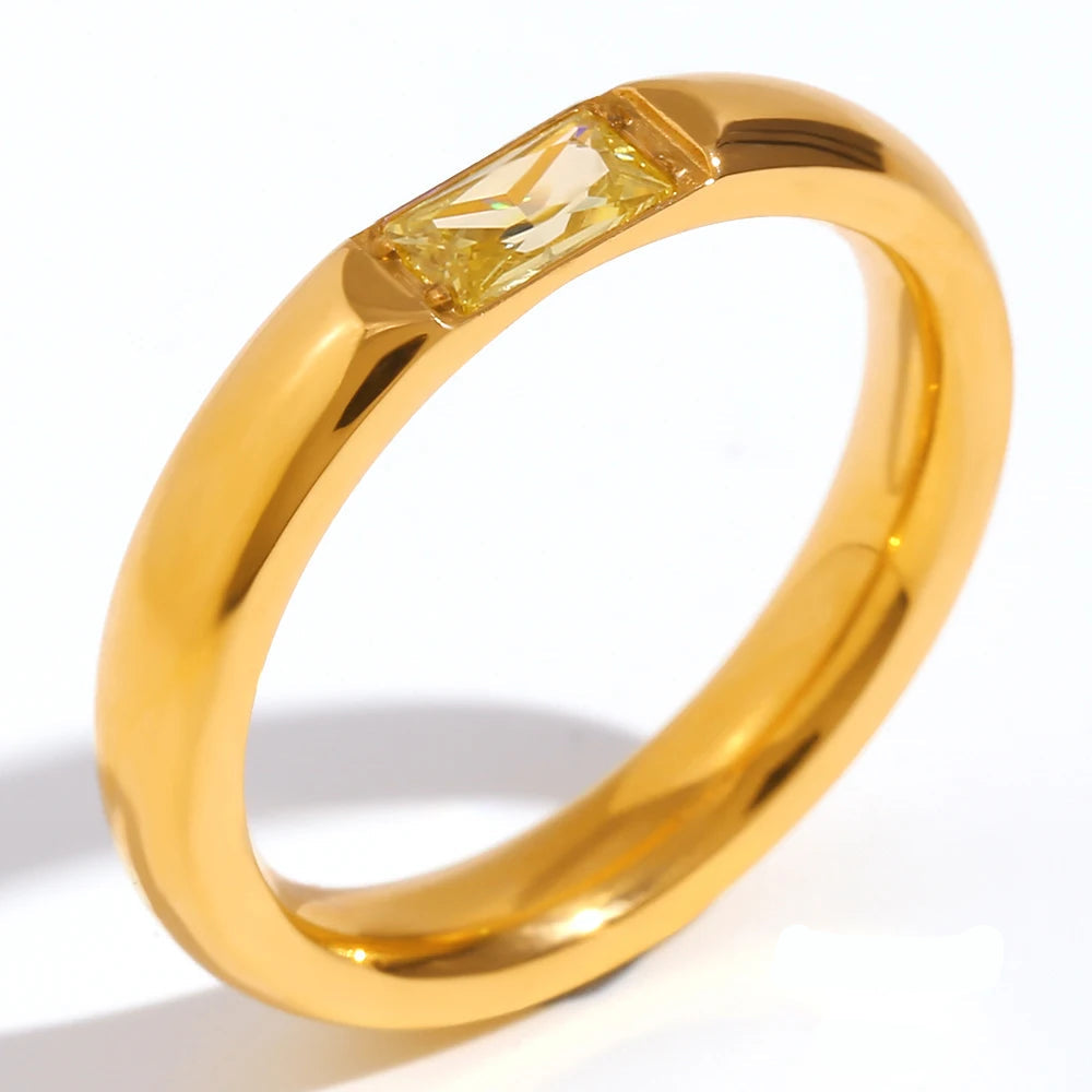 Anillo con piedra de nacimiento engastada para mujer agosto