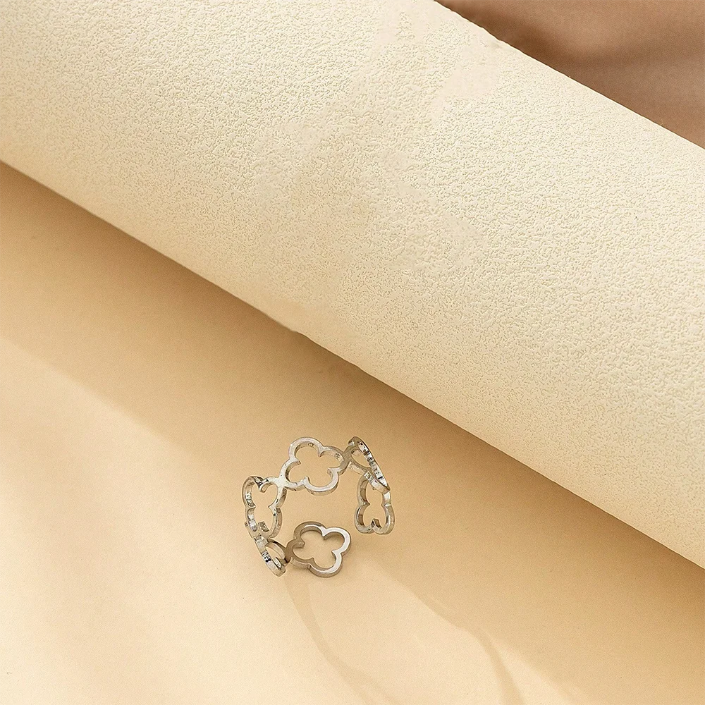 Anillo con Tréboles de 4 Hojas de la Suerte plata