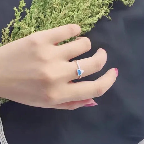 Anillo con Triángulo Iceberg