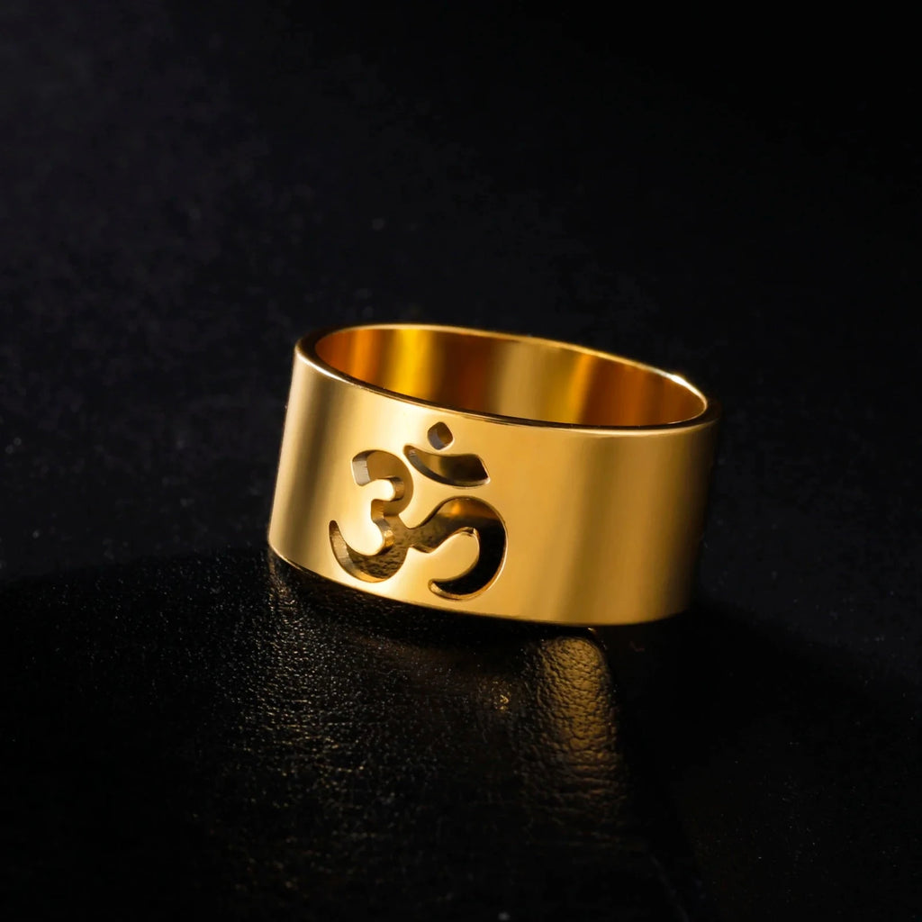 Anillo Budista Om Tibetano oro