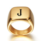 Anillo ancho para hombre personalizado con inicial j
