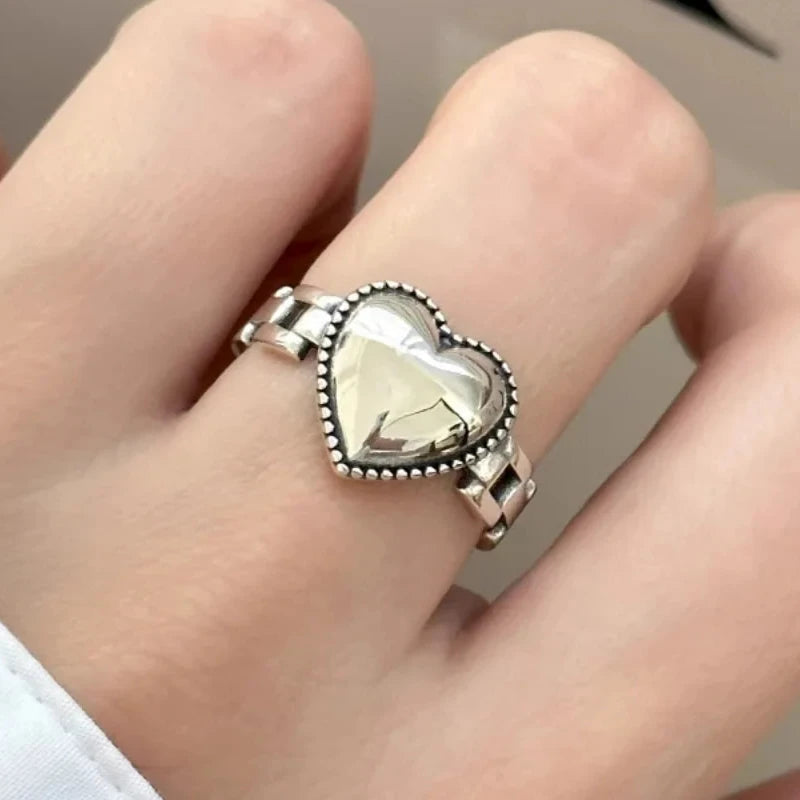 Anillo Corazón Plateado