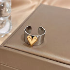 Anillo corazón en relieve de oro
