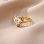 Anillo corazón brillante de oro