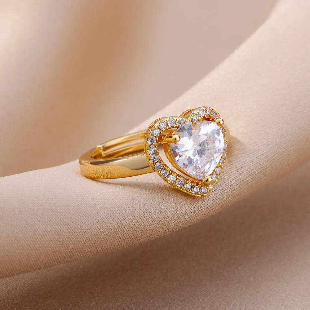 Anillo corazón brillante de oro