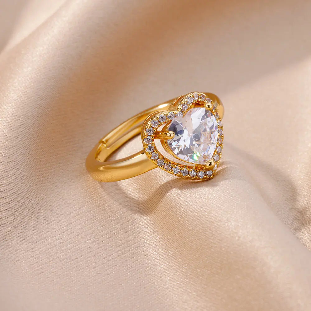 Anillo corazón brillante de oro