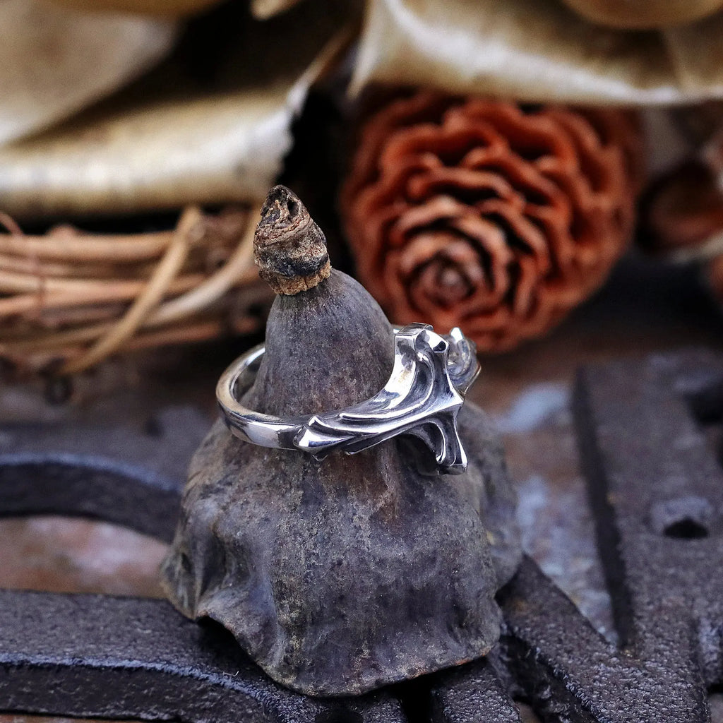 Anillo cruz estilo medieval
