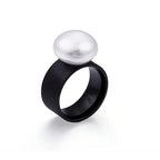 Anillo de Estilo Retro con Perla Blanca negra