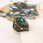 Anillo con Cristal Verde