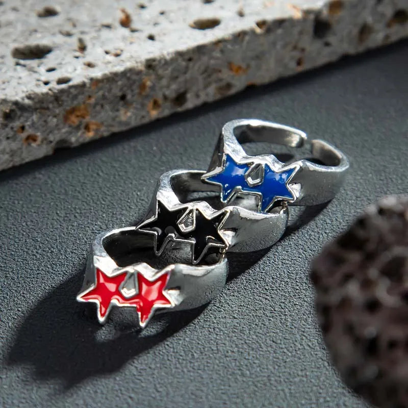 Anillo abierto de estrellas gemelas estilo streetwear retro negro