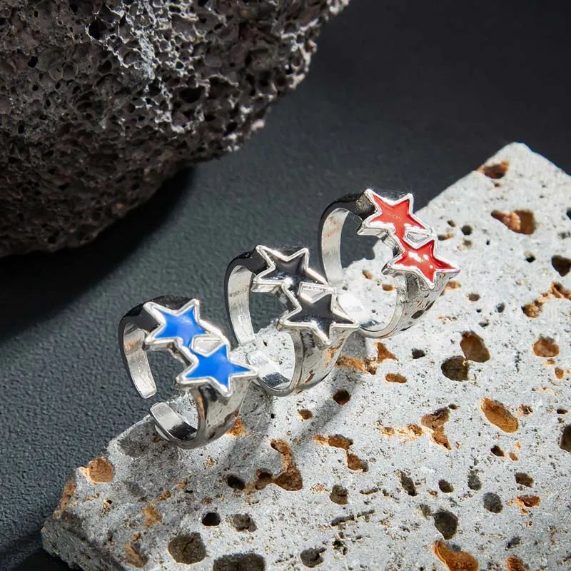 Anillo abierto de estrellas gemelas estilo streetwear retro rojo