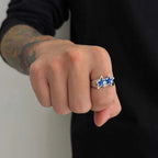 Anillo abierto de estrellas gemelas estilo streetwear retro azul