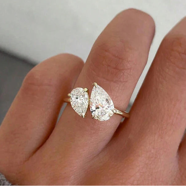 Slim ring with double crystal teardrop in gold
