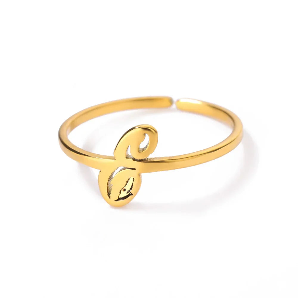 Anillo fino personalizado con inicial e