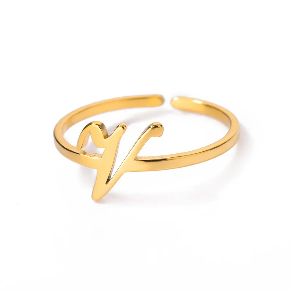 Anillo fino personalizado con inicial v